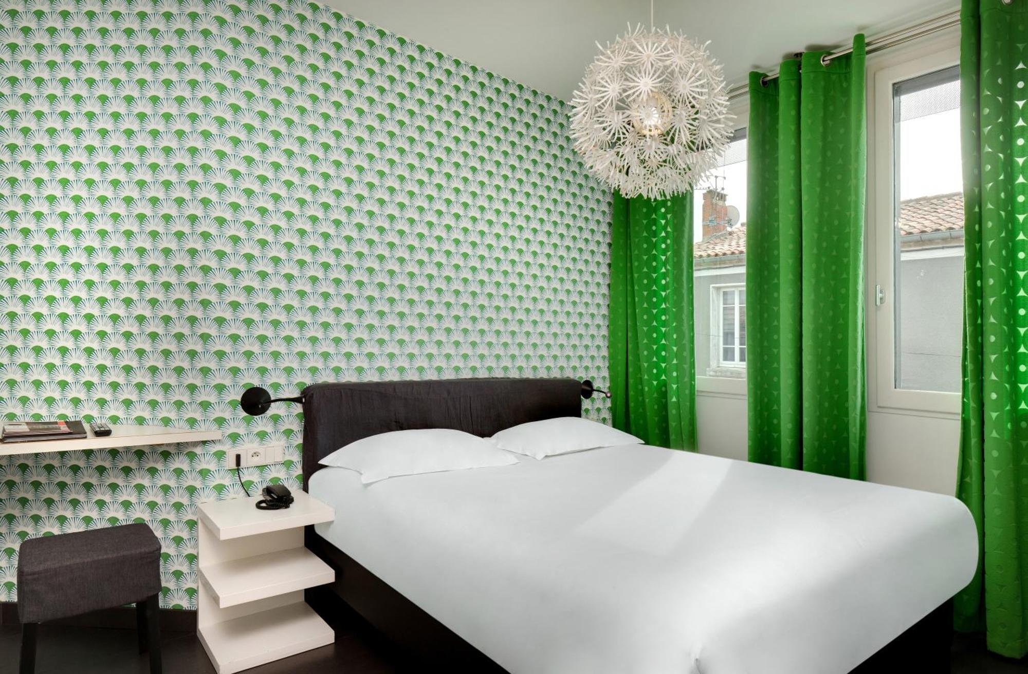 De L'octroi Hotel 3*